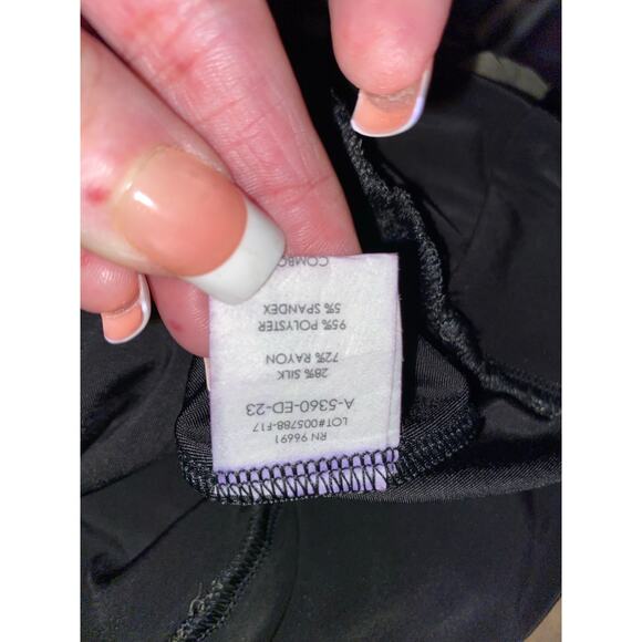 NWT Analili One Size Stunning Top Bland Adjustable Strap with Flowy Overlay - Picture 11 of 12